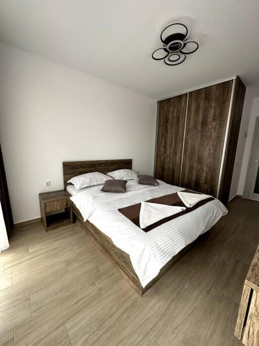 Central River Apartment Cluj-Napoca Exterior foto